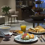 Mercure Paris Longchamp Szálloda