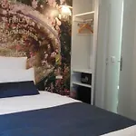 Mercure Paris Longchamp מלון סורן