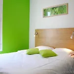 Mercure Paris Longchamp 4* סורן