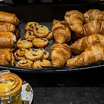 Mercure Paris Longchamp 4* سوراسْنْ