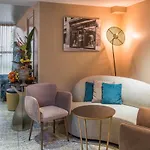 Mercure Paris Longchamp מלון סורן