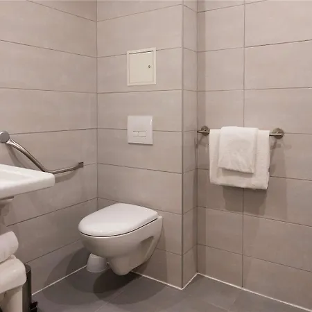 Mercure Paris Longchamp Hotel 4*