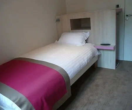 Hotel Mercure Paris Longchamp 4*