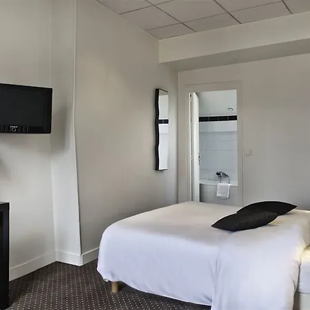 Mercure Paris Longchamp 4* Сюрен
