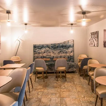 Hotell Mercure Paris Longchamp 4*