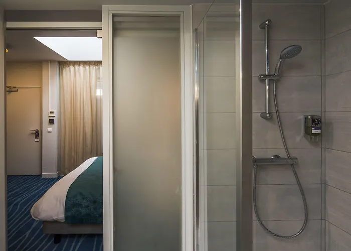 Mercure Paris Longchamp 4* סורן