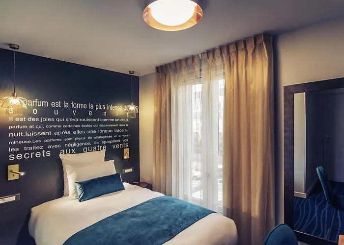 Mercure Paris Longchamp Hotel 4*