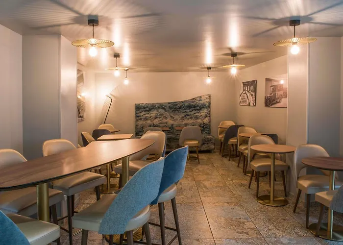 ホテル アスター 4*