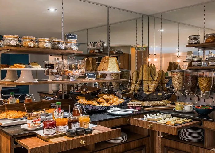 Mercure Paris Longchamp מלון סורן
